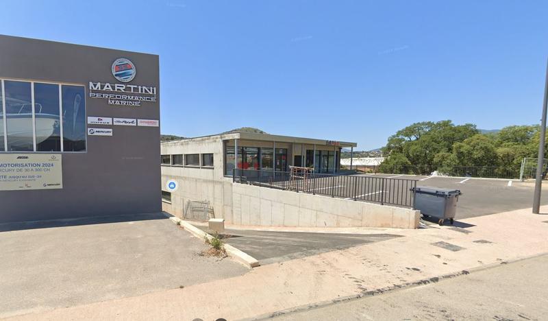 Local d'activités - 272 m²