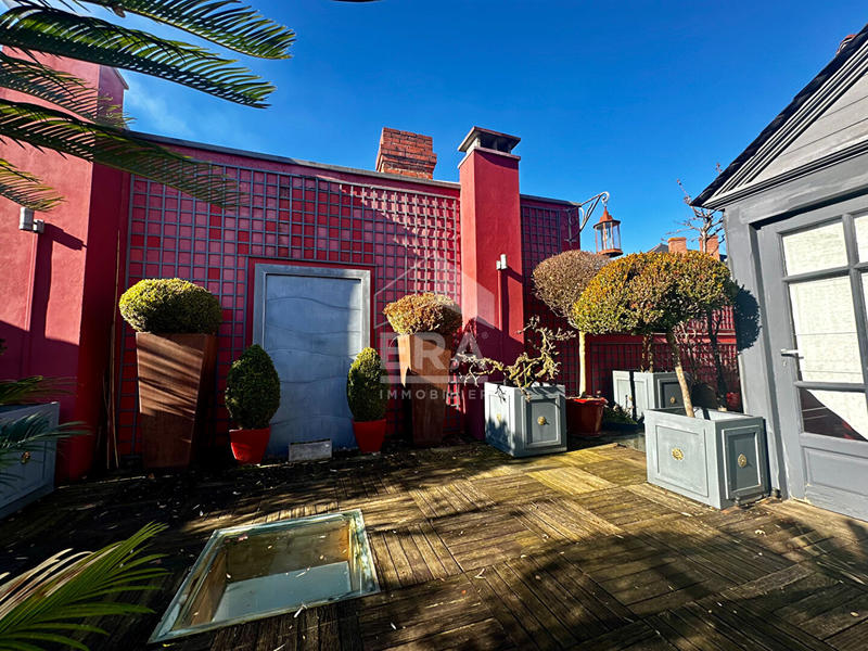 Hôtel particulier - 230 m² - 6 pièces