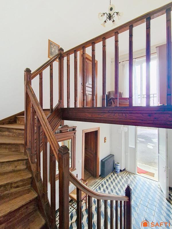 Maison de village - 310 m² - 8 pièces