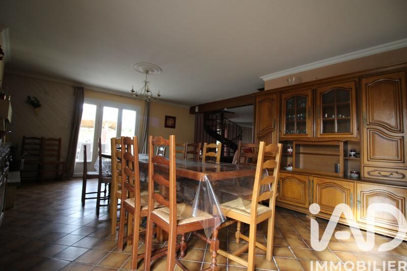 Maison - 208 m² - 6 pièces