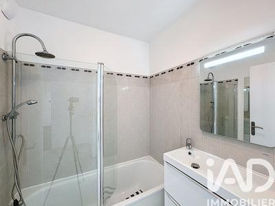 Appartement - 77 m² - 4 pièces