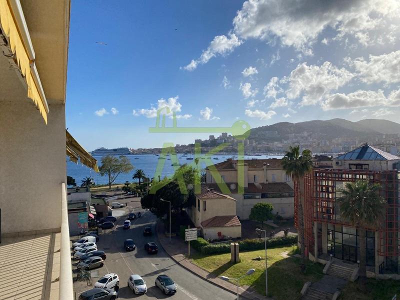 Appartement - 95 m² - 4 pièces