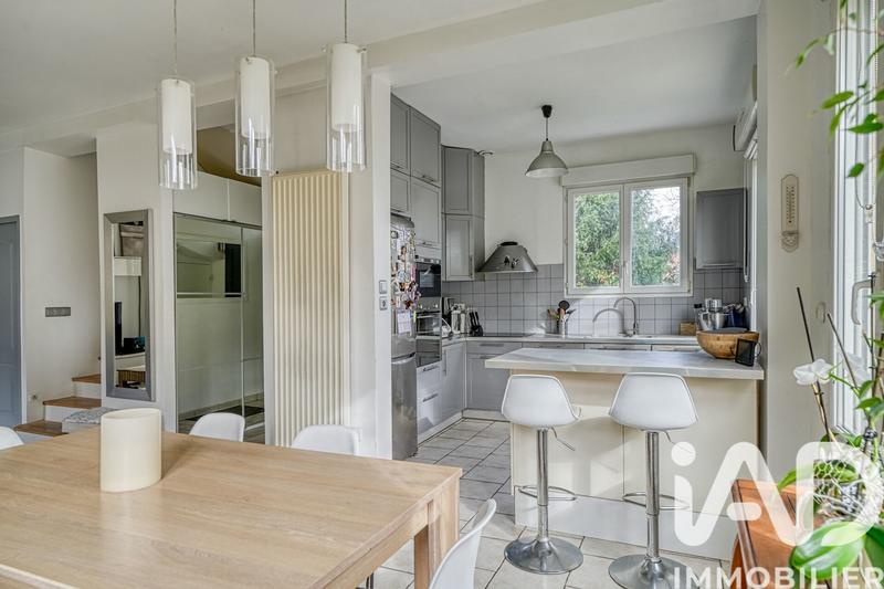 Maison - 100 m² - 5 pièces