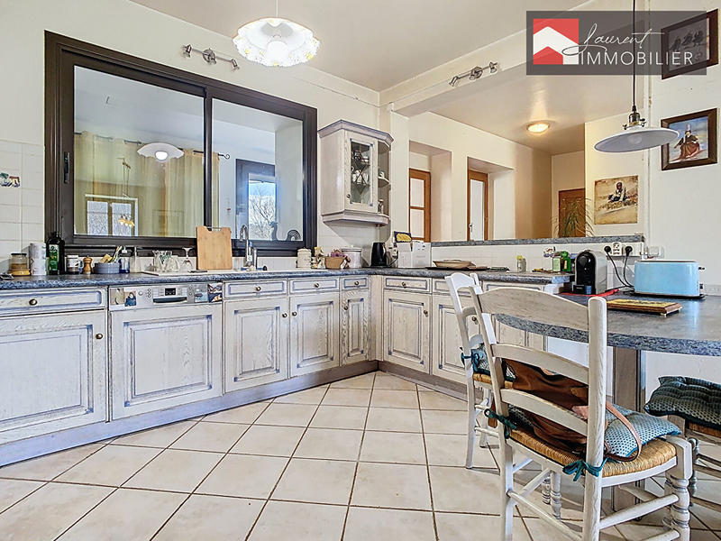 Maison - 192 m² - 5 pièces