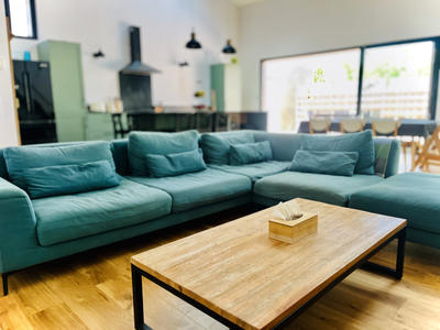 Maison - 200 m² - 7 pièces