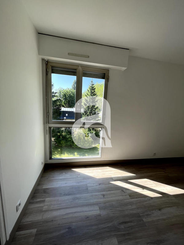 Appartement - 108 m² - 4 pièces