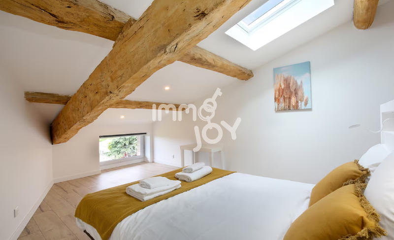 Appartement - 80 m² - 4 pièces