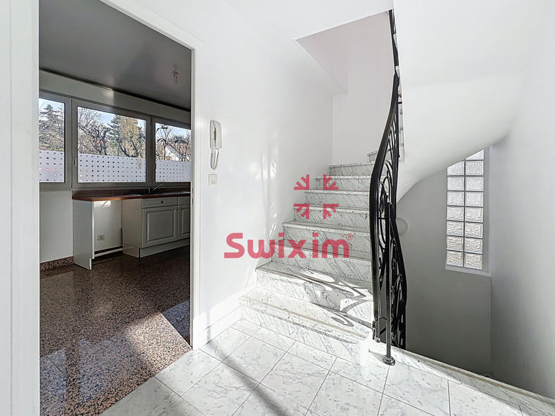 Maison - 102 m² - 4 pièces