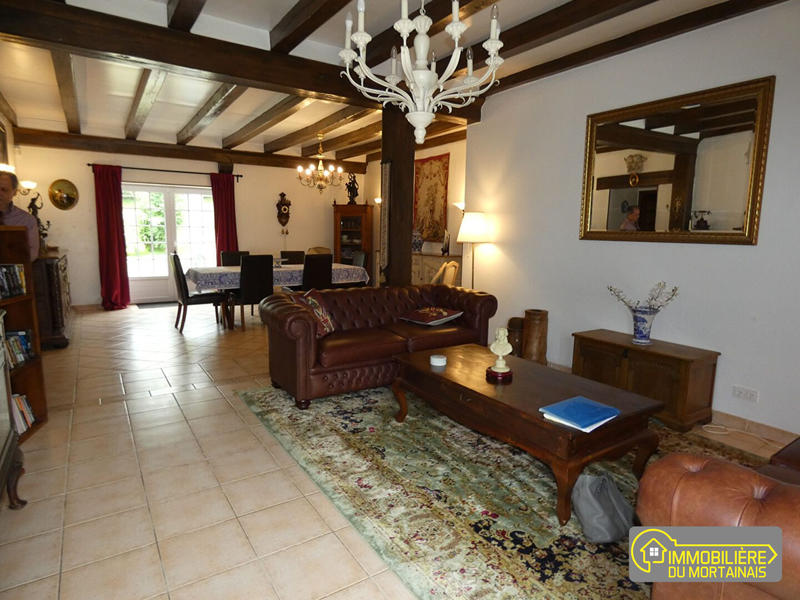 Maison - 330 m² - 7 pièces