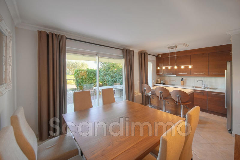 Appartement - 82 m² - 4 pièces