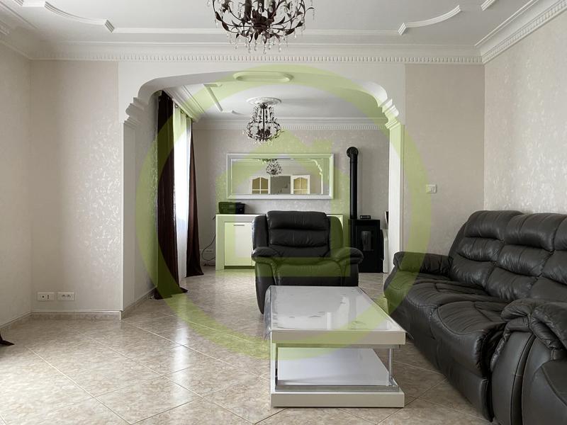 Maison - 158 m² - 6 pièces