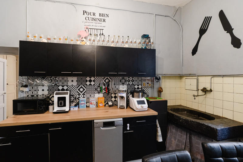 Maison - 349 m² - 12 pièces