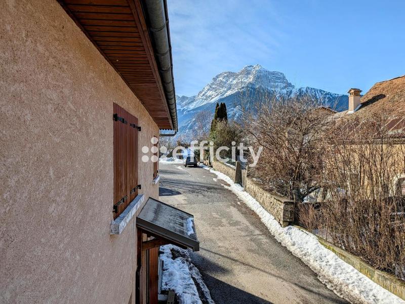 Maison - 70 m² - 5 pièces