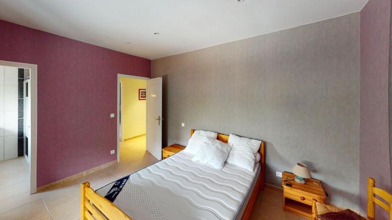 Maison - 310 m² - 7 pièces