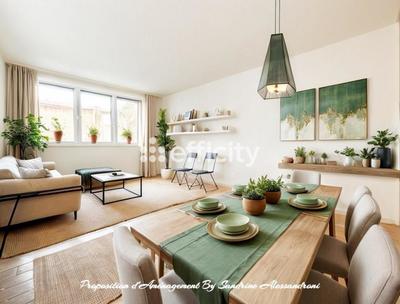 Appartement - 100 m² - 4 pièces