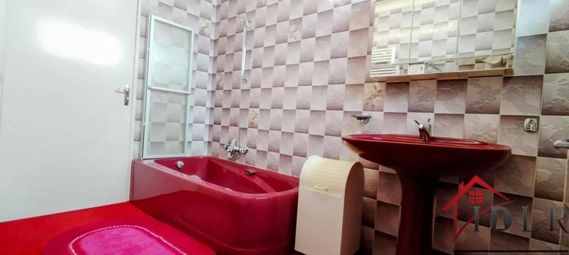 Maison - 93 m² - 5 pièces