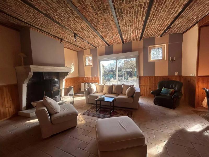 Maison - 265 m² - 12 pièces