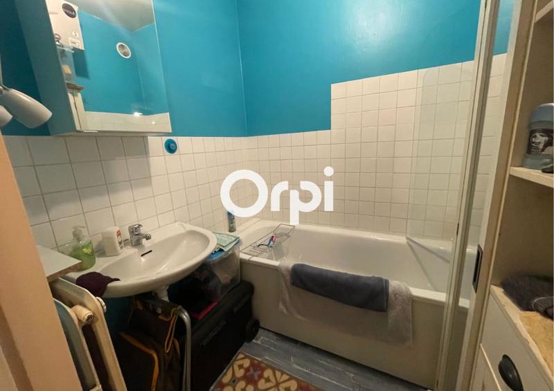 Studio - 25 m² - 2 pièces