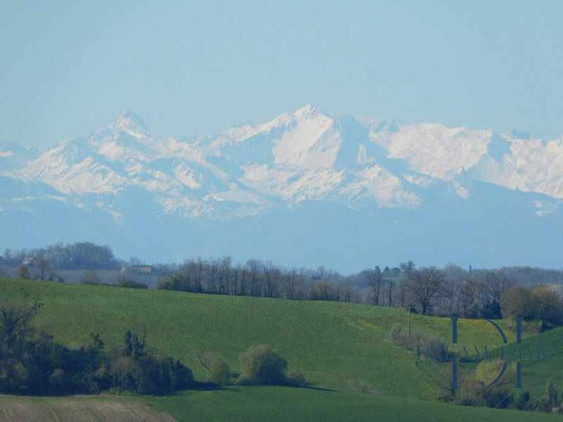 Maison - 565 m² - 15 pièces