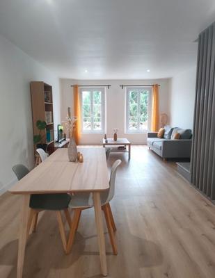 Maison - 120 m² - 4 pièces