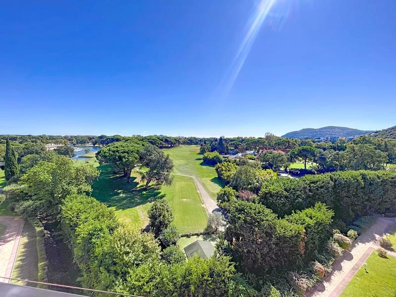 Appartement - 100 m² - 4 pièces