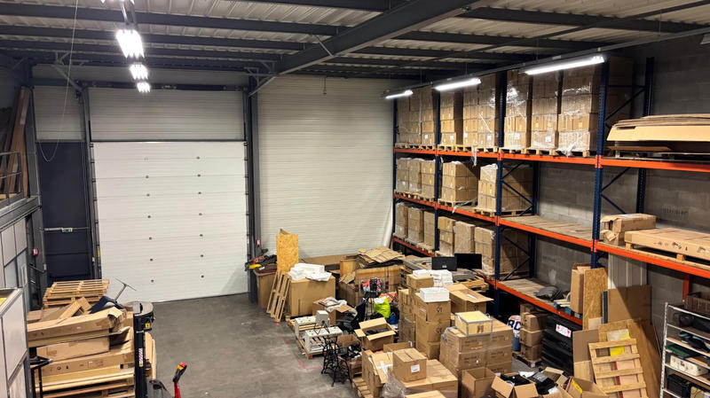 Local commercial - 859 m²