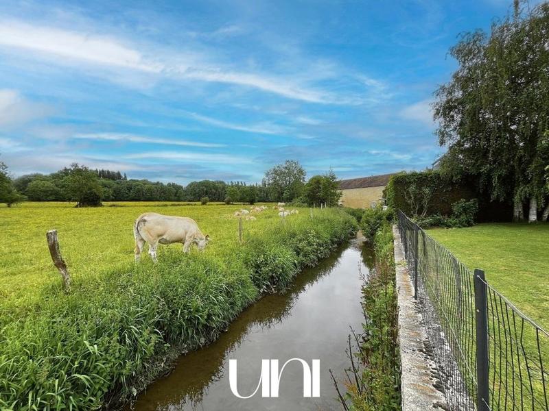 Maison - 270 m² - 8 pièces