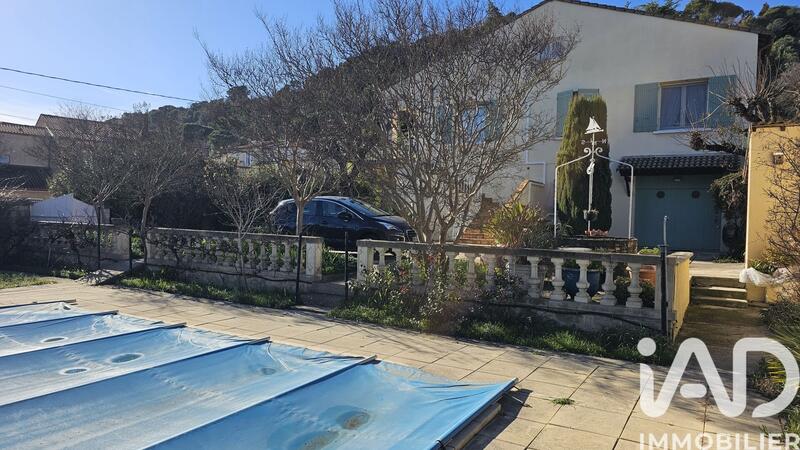 Maison - 195 m² - 9 pièces