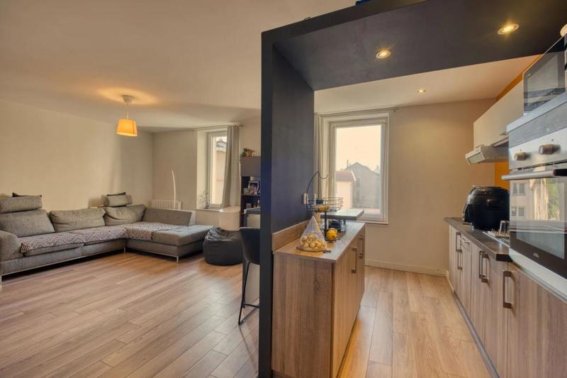 Appartement - 180 m² - 7 pièces