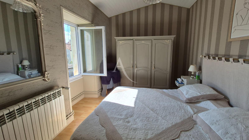 Maison - 188 m² - 6 pièces