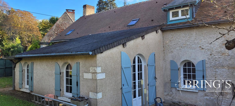 Maison - 250 m² - 9 pièces