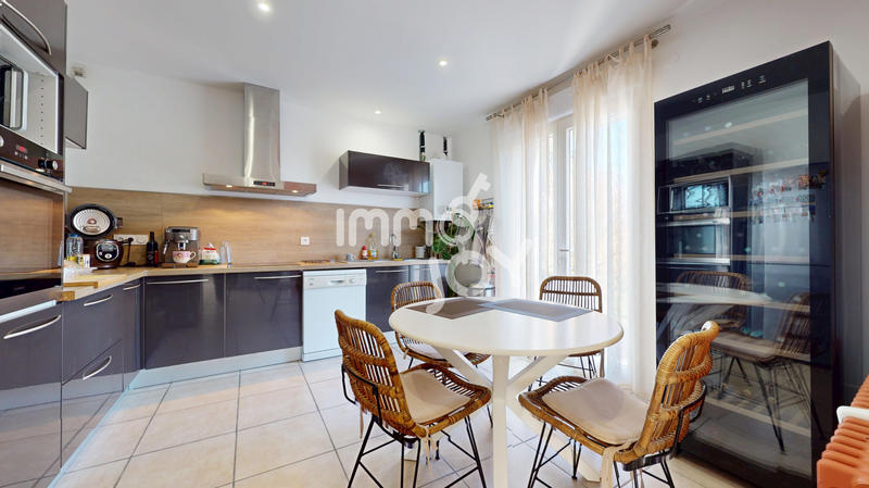 Maison - 164 m² - 5 pièces