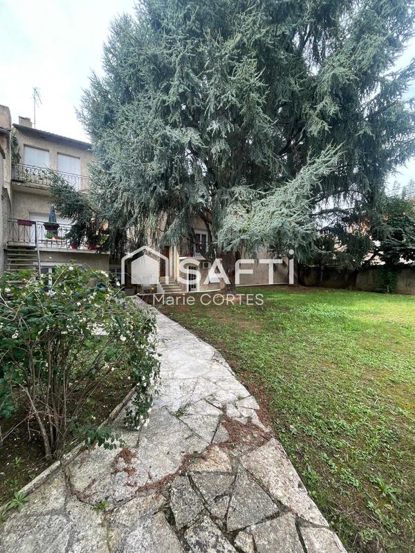 Local commercial - 135 m² - 5 pièces