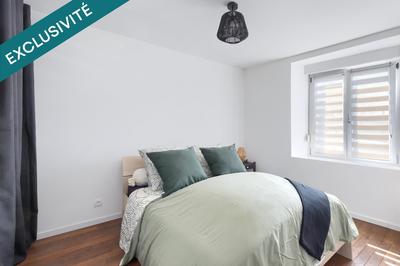 Maison - 233 m² - 10 pièces