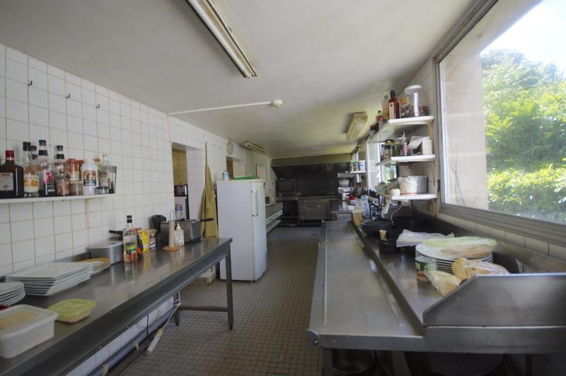 Maison - 302 m² - 13 pièces