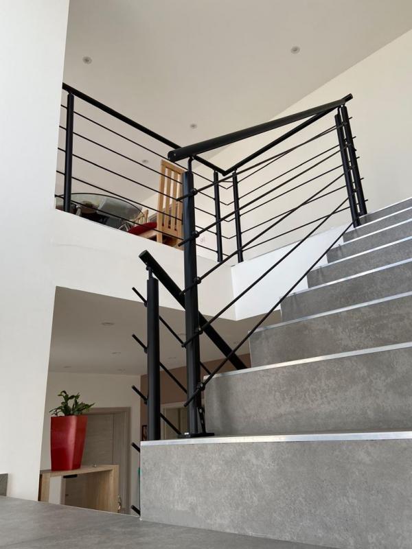 Maison traditionnelle - 180 m² - 4 pièces