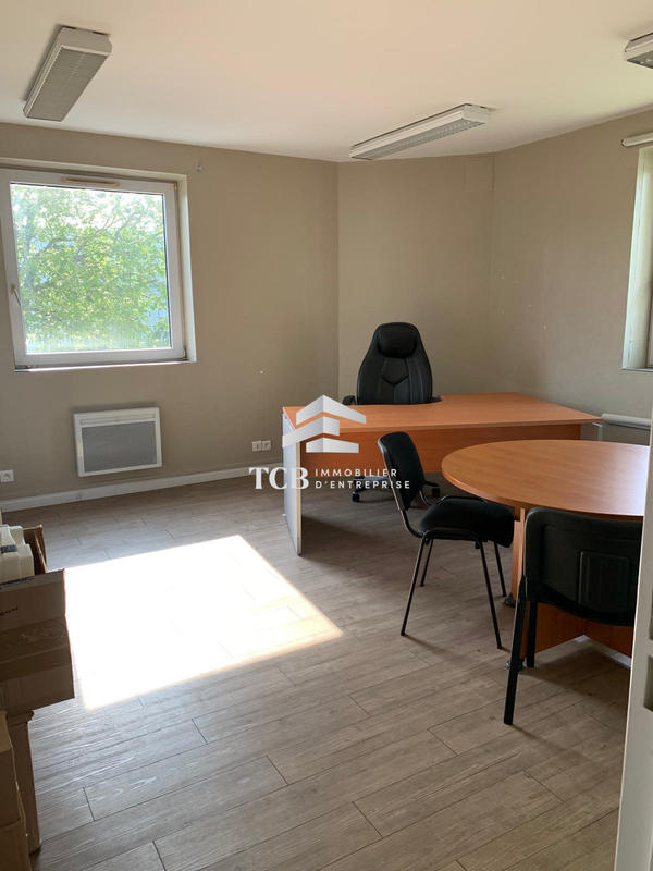 Bureau - 79 m² - 5 pièces