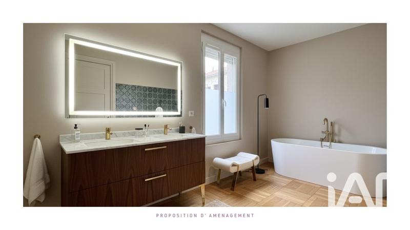 Maison - 200 m² - 7 pièces