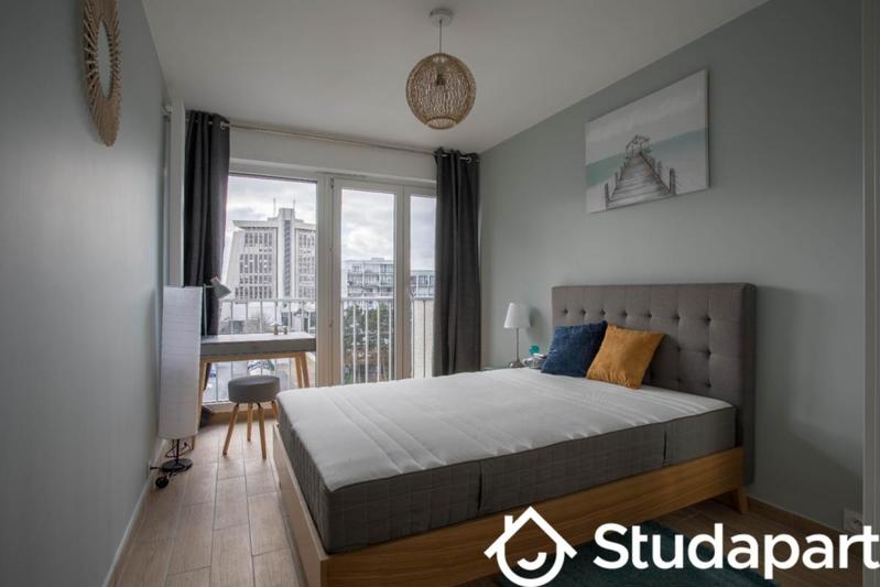 Chambre - 13 m² - 1 pièce