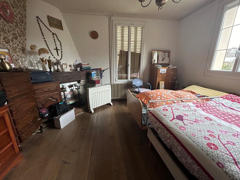 Maison - 170 m² - 9 pièces