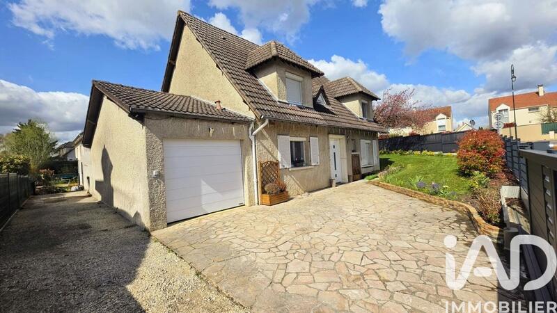 Maison - 137 m² - 5 pièces