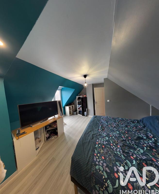 Maison - 143 m² - 8 pièces