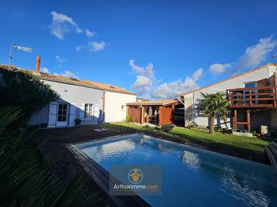 Maison - 145 m² - 8 pièces