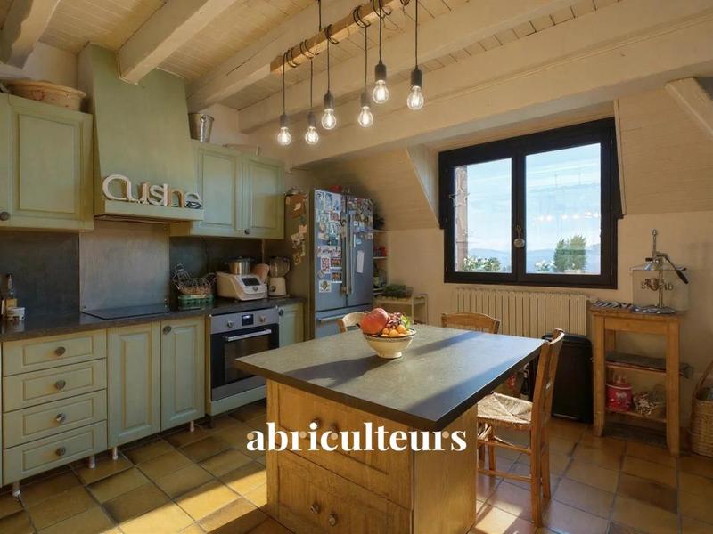 Maison ancienne - 433 m² - 16 pièces