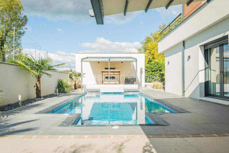 Maison d'architecte - 225 m² - 7 pièces