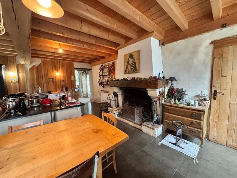 Maison - 300 m² - 14 pièces