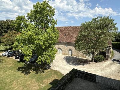 Maison de maîtres - 415 m² - 10 pièces