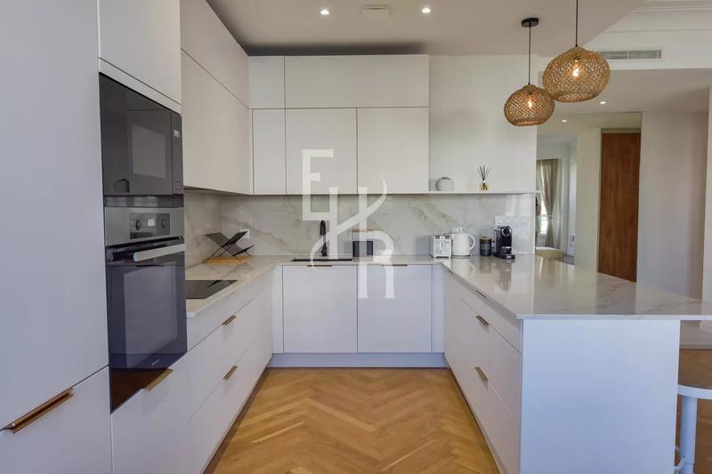 Appartement - 118 m² - 4 pièces