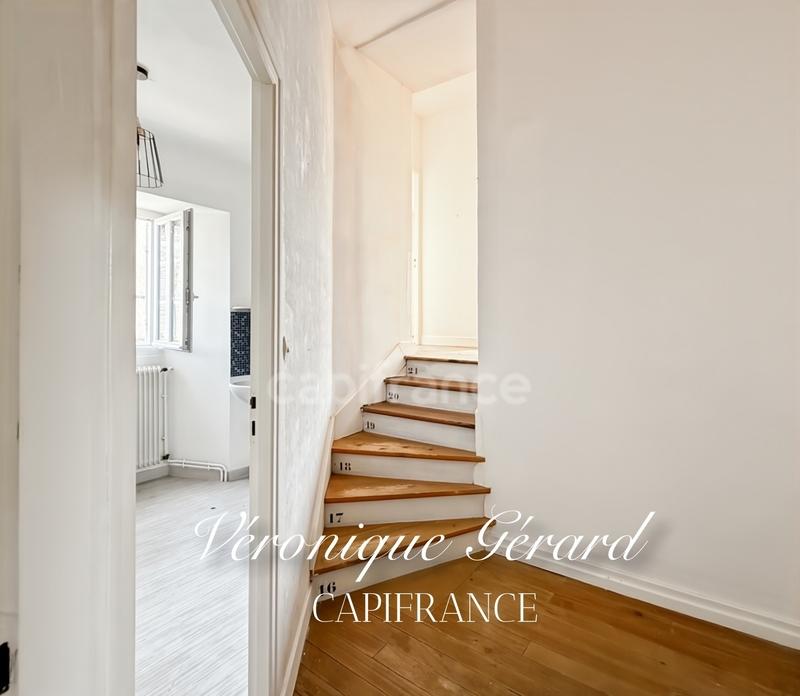 Maison en pierre - 179 m² - 8 pièces