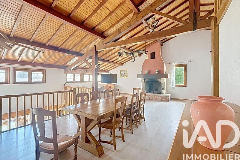 Maison - 167 m² - 6 pièces